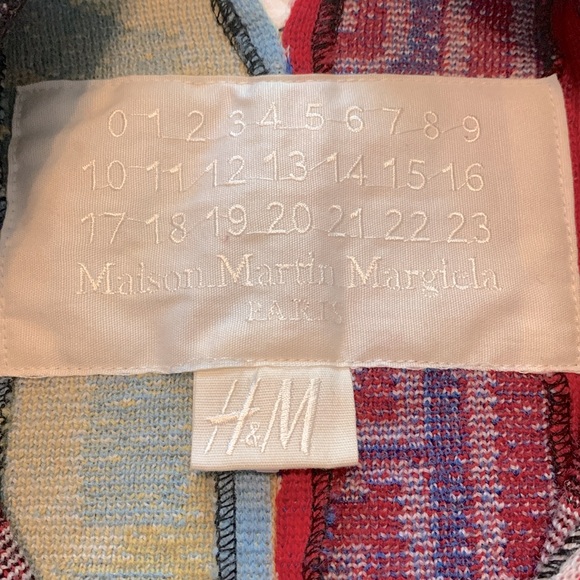Maison Martin Margiela x H&M Sports Scarf V-Neck Multicolor Wool Sweater, Size M - Picture 14 of 16